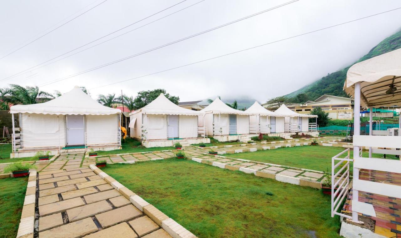 1 India Resort, 伊加特普里 外观 照片